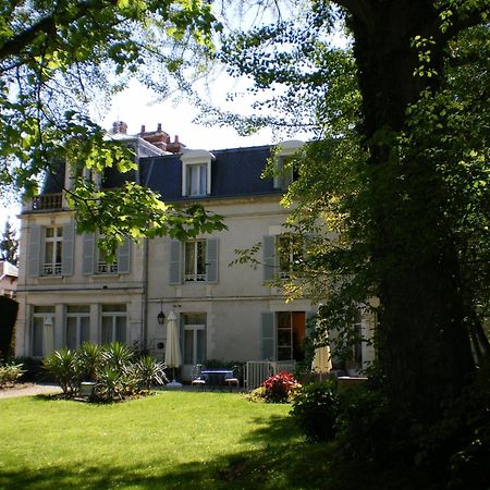 Hotel Les Marechaux Auxerre Ngoại thất bức ảnh